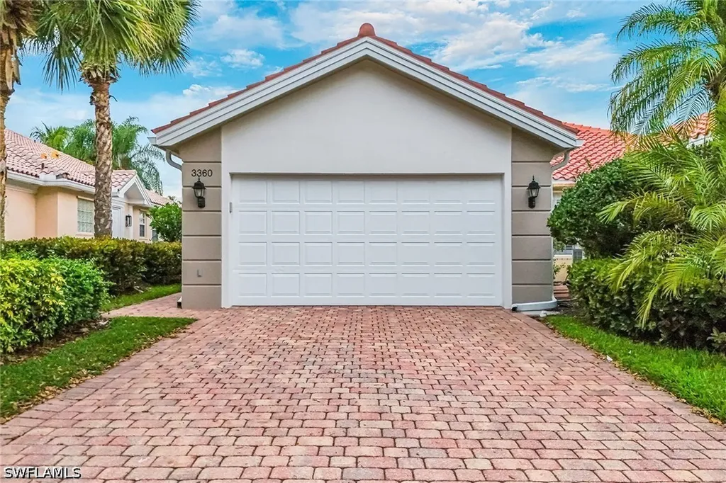 3360 Cayman Lane Naples FL 34119