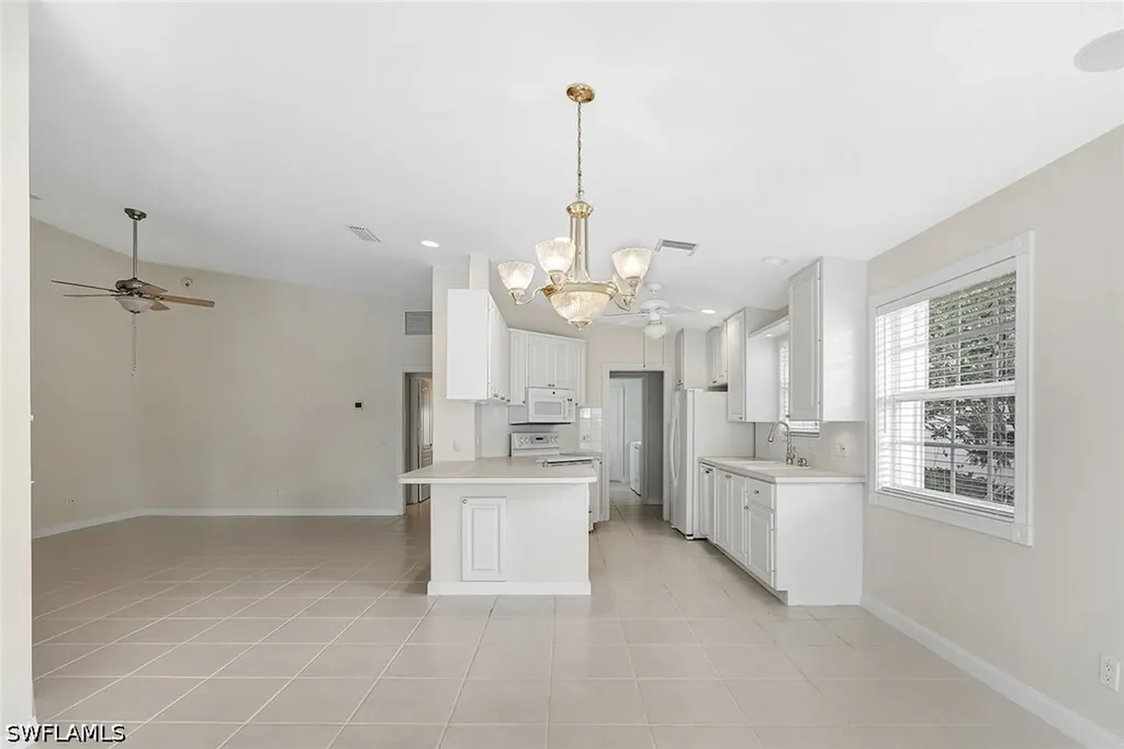 3360 Cayman Lane Naples FL 34119