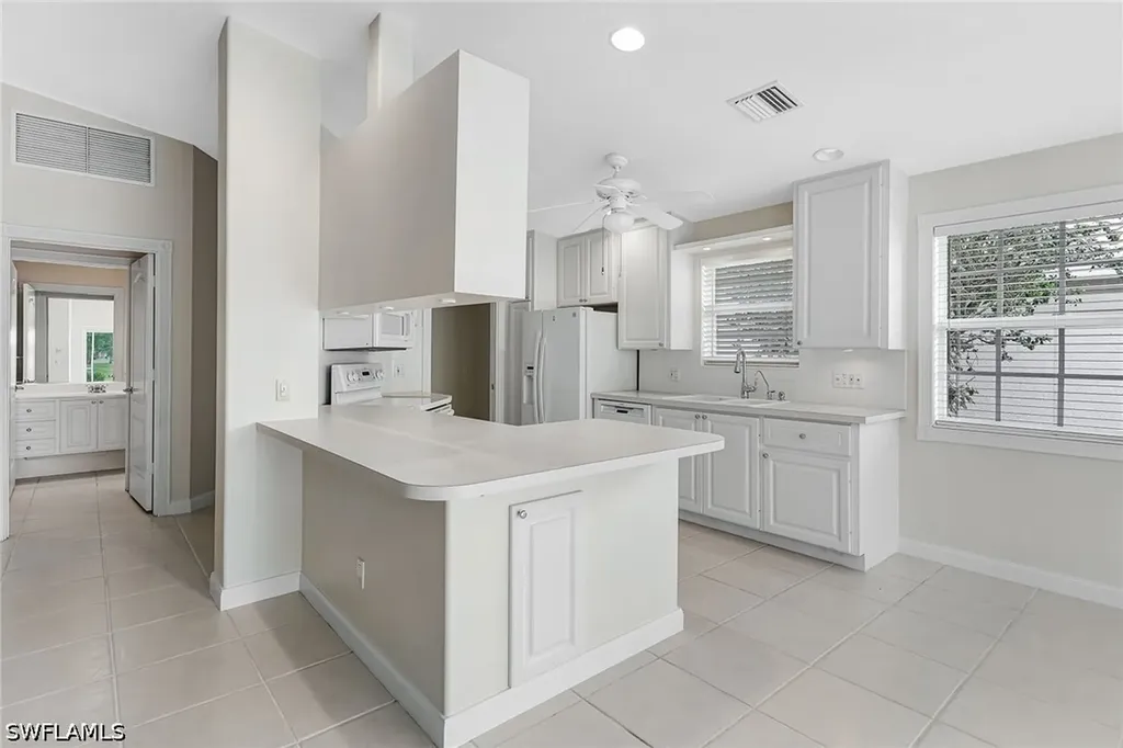 3360 Cayman Lane Naples FL 34119
