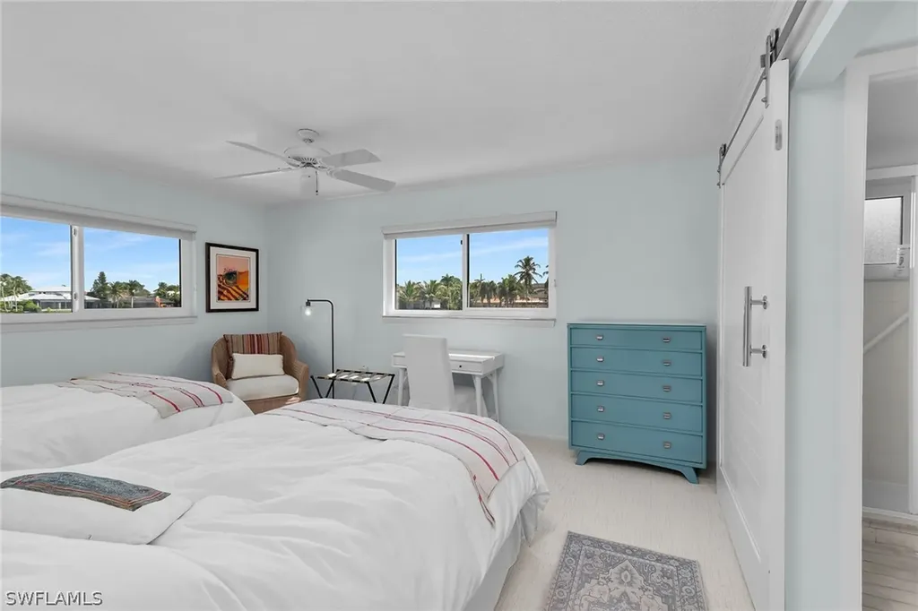 4150 Crayton Road Naples FL 34103