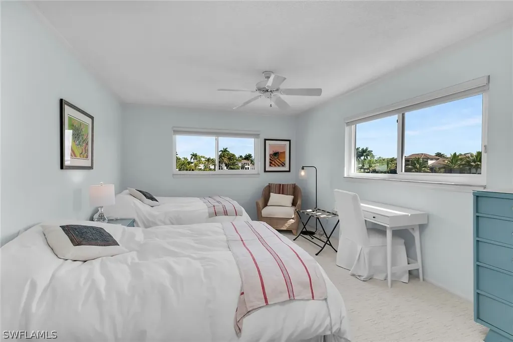 4150 Crayton Road Naples FL 34103