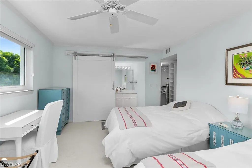 4150 Crayton Road Naples FL 34103
