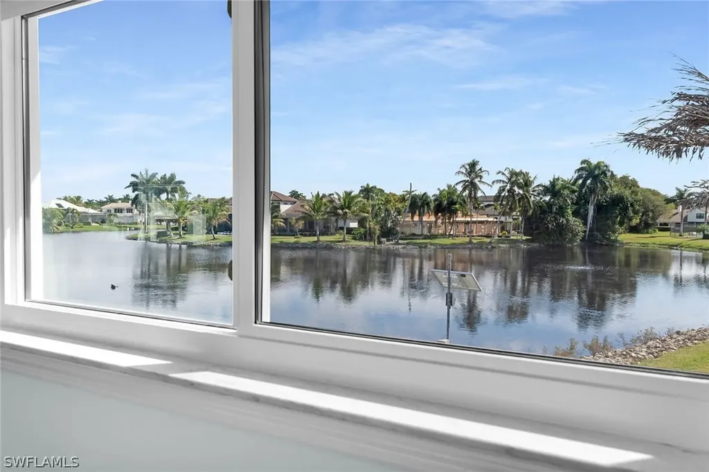 4150 Crayton Road Naples FL 34103