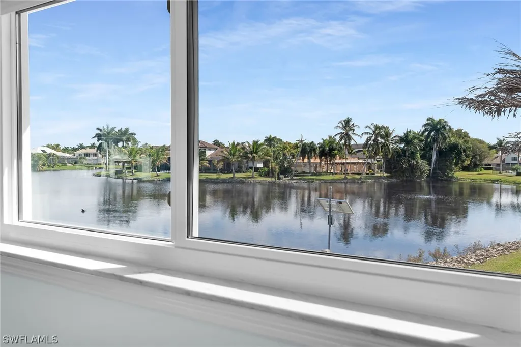 4150 Crayton Road Naples FL 34103