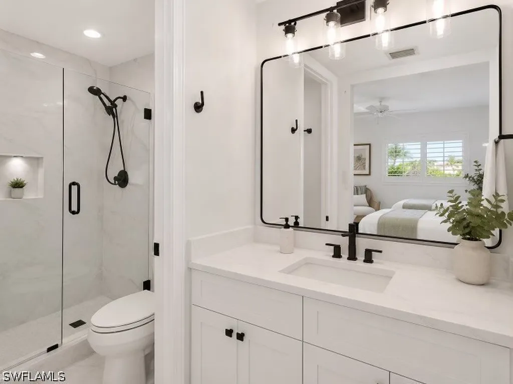 4150 Crayton Road Naples FL 34103