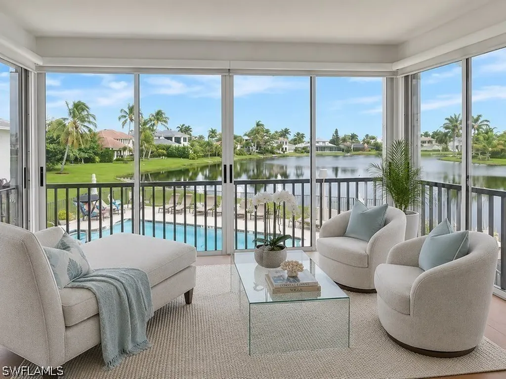 4150 Crayton Road Naples FL 34103