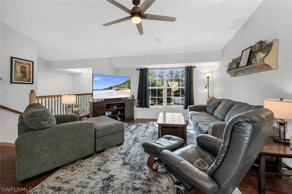4105 2nd Avenue NE Naples FL 34120