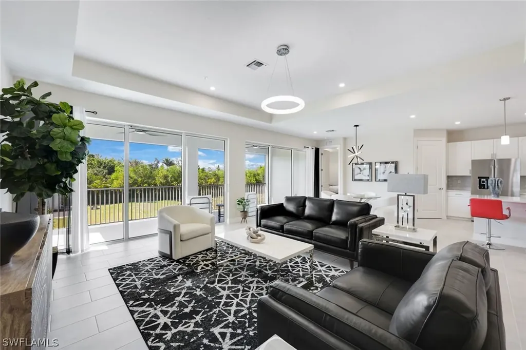 316 Indies Drive W Naples FL 34114
