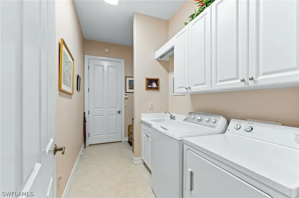 7875 Valencia Court Naples FL 34113