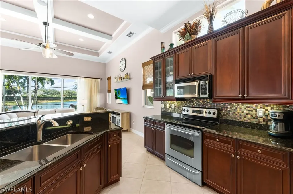 7875 Valencia Court Naples FL 34113