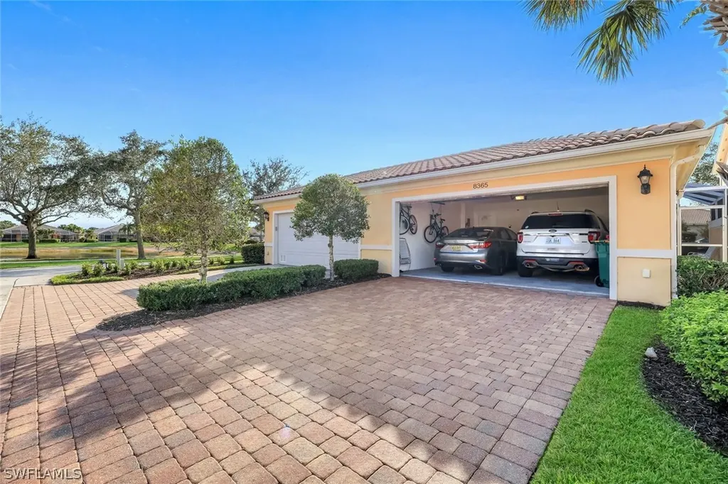 8365 Rimini Way Naples FL 34114