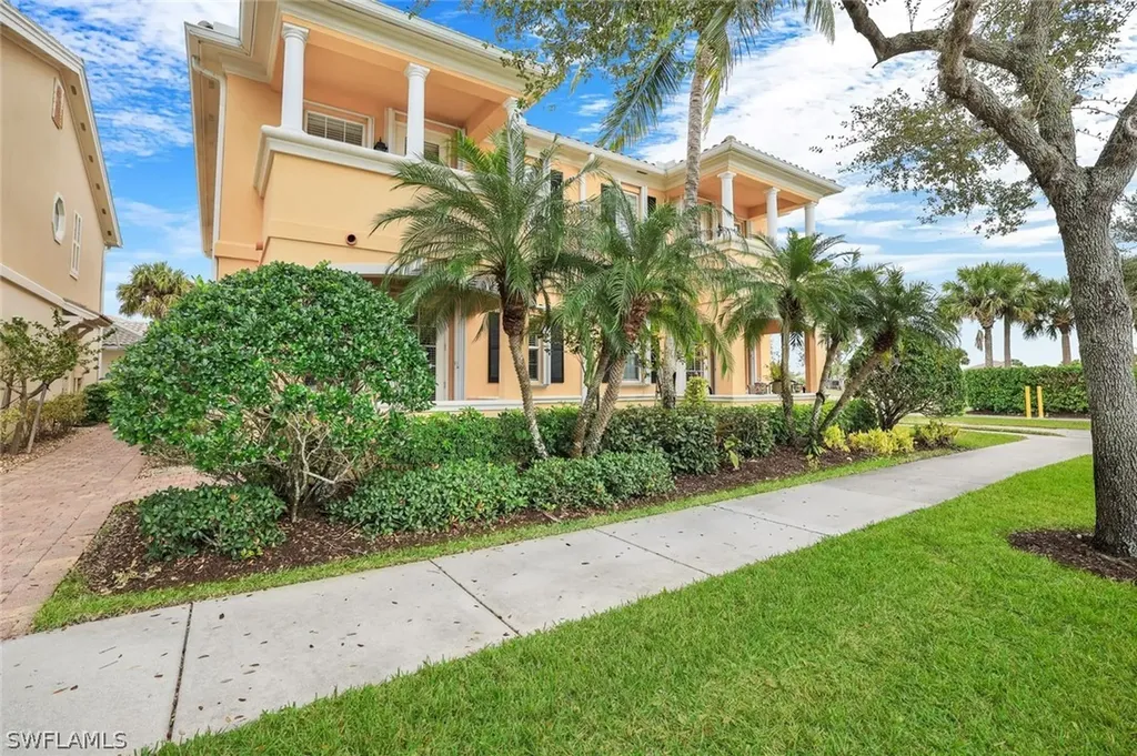8365 Rimini Way Naples FL 34114