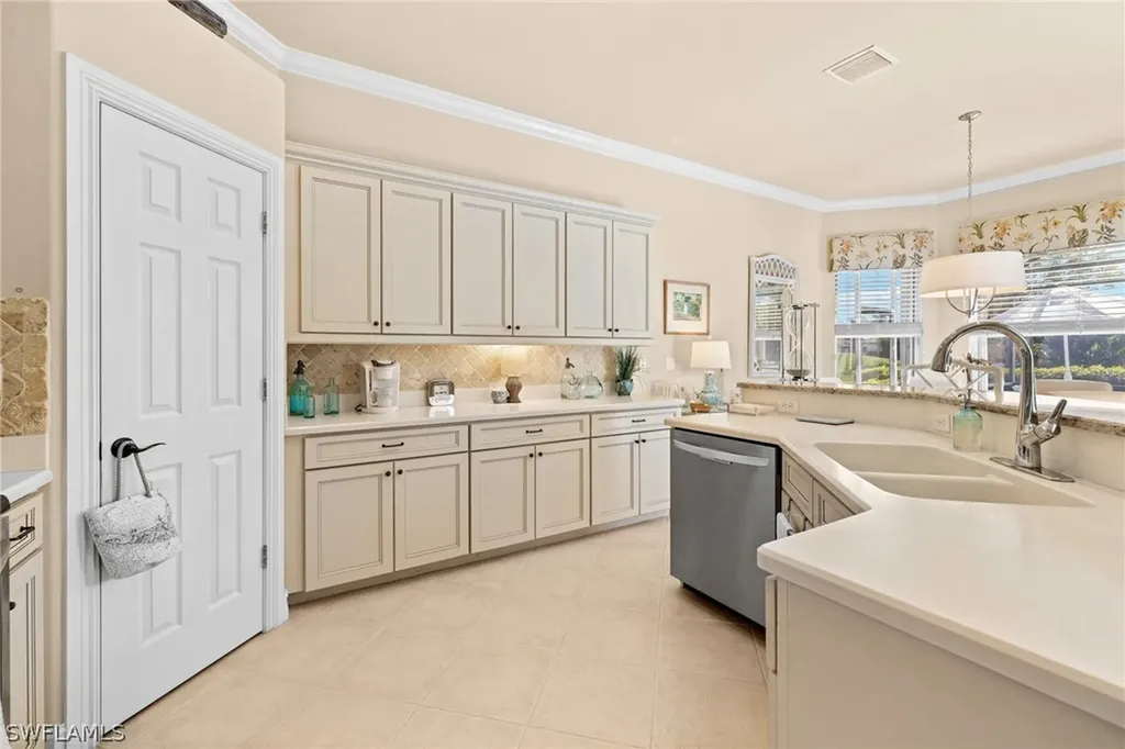 6737 Bent Grass Drive Naples FL 34113