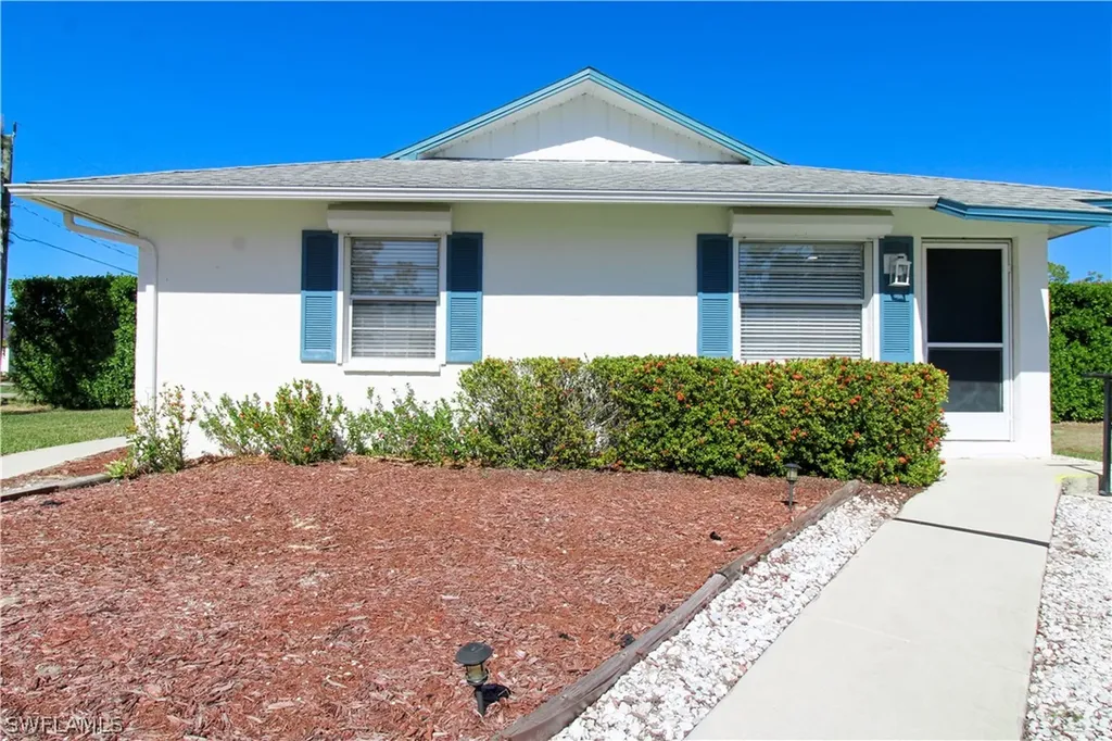 Naples FL, 516 Gordonia Road