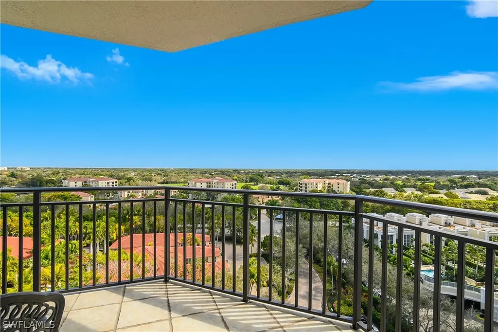 7225 Pelican Bay Boulevard Naples FL 34108