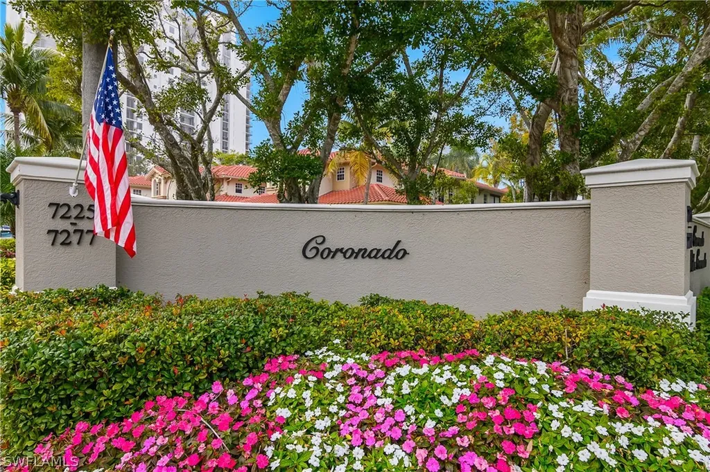 7225 Pelican Bay Boulevard Naples FL 34108