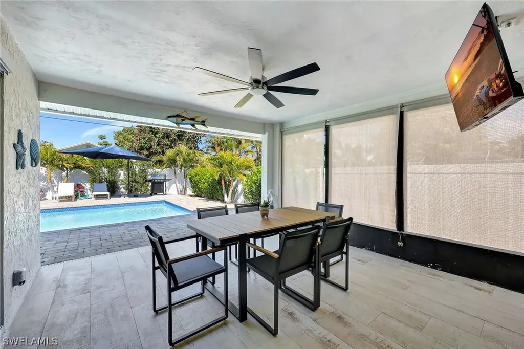 761 99th Avenue N Naples FL 34108