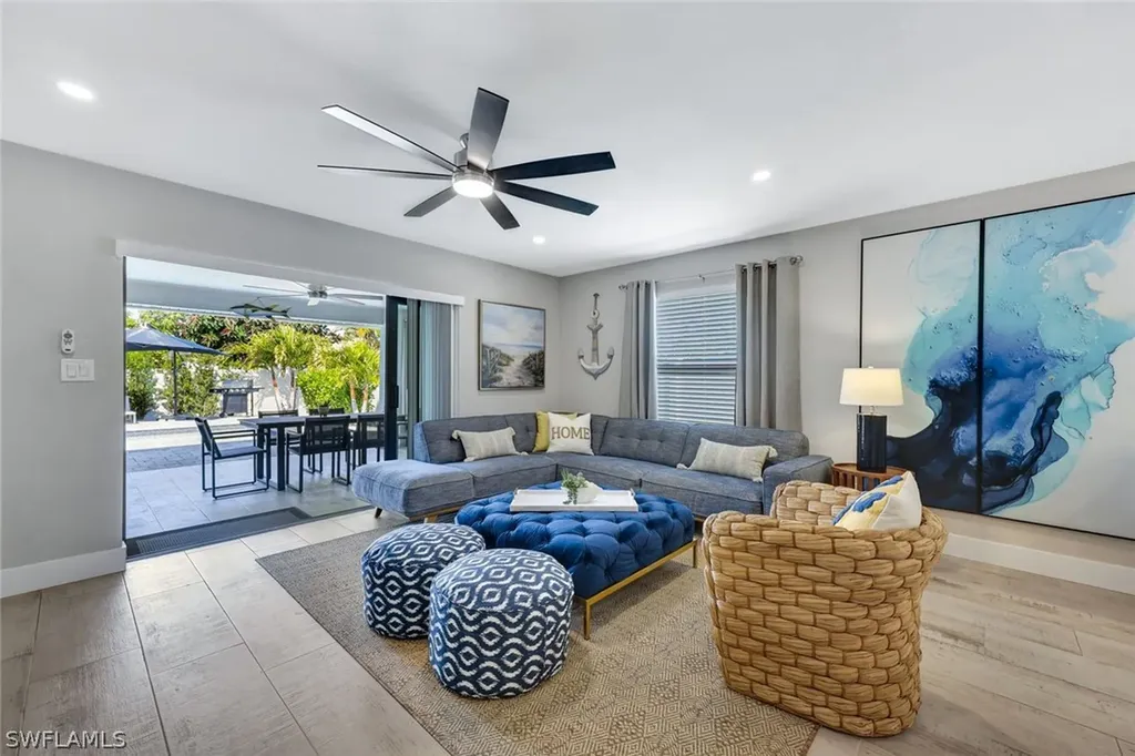 761 99th Avenue N Naples FL 34108
