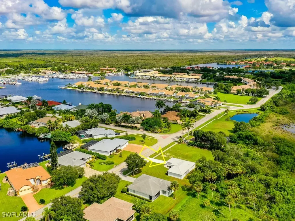 200 Cays Drive Naples FL 34114