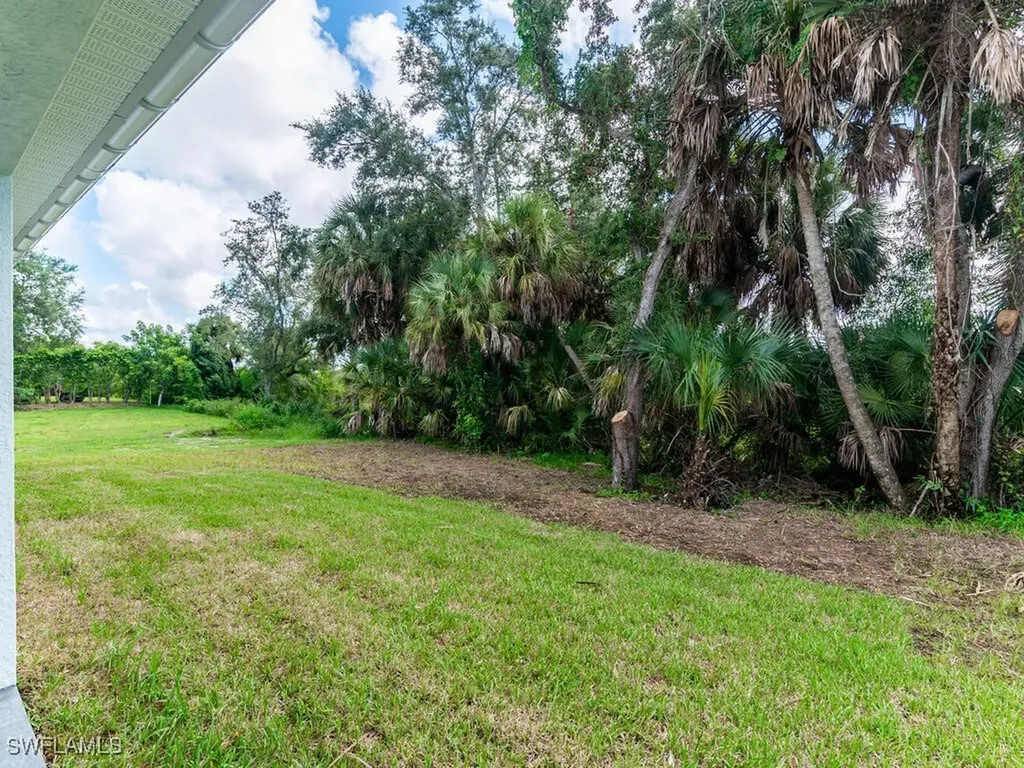 200 Cays Drive Naples FL 34114