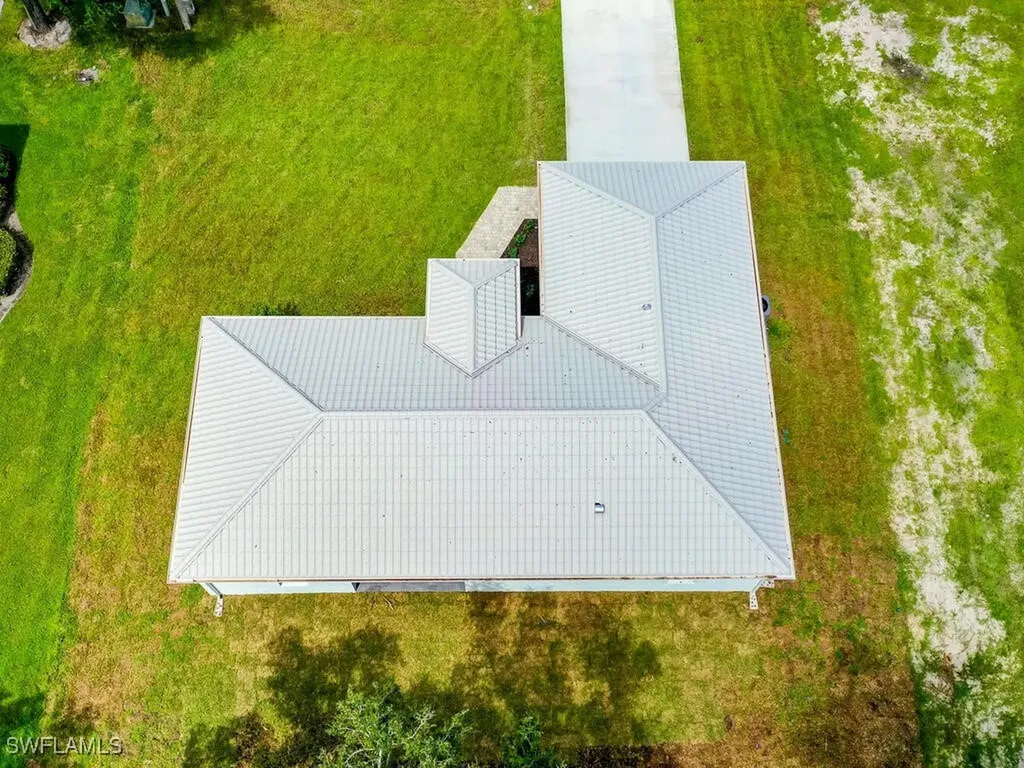 200 Cays Drive Naples FL 34114