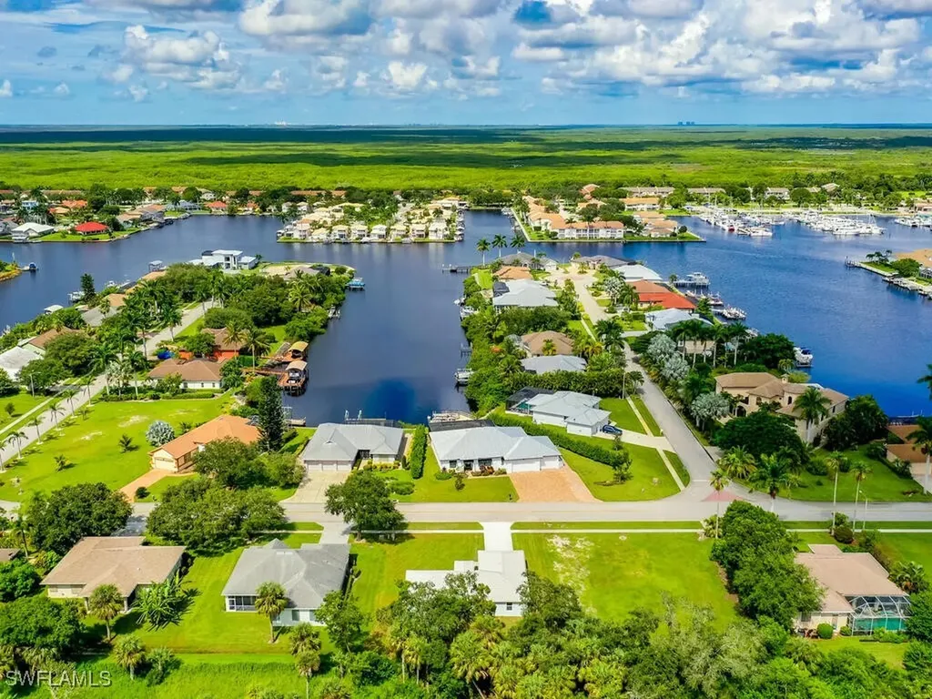 200 Cays Drive Naples FL 34114