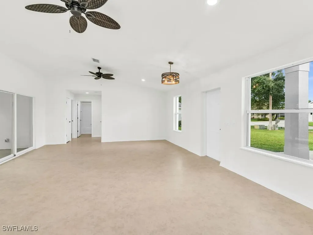 200 Cays Drive Naples FL 34114