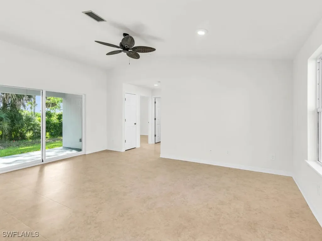 200 Cays Drive Naples FL 34114