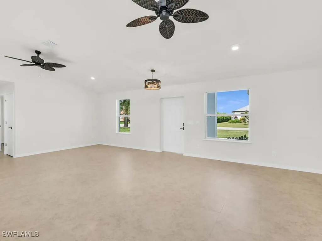 200 Cays Drive Naples FL 34114