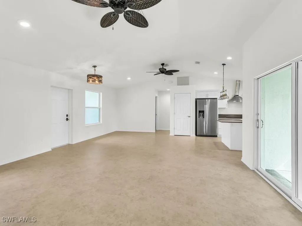 200 Cays Drive Naples FL 34114