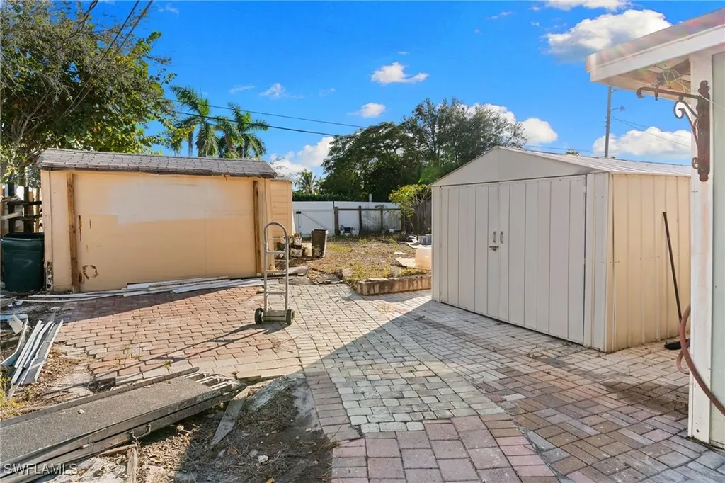 1204 Ridge Street Naples FL 34103