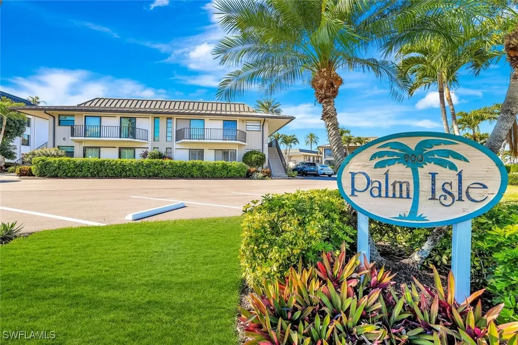 900 Huron Court Marco Island FL 34145