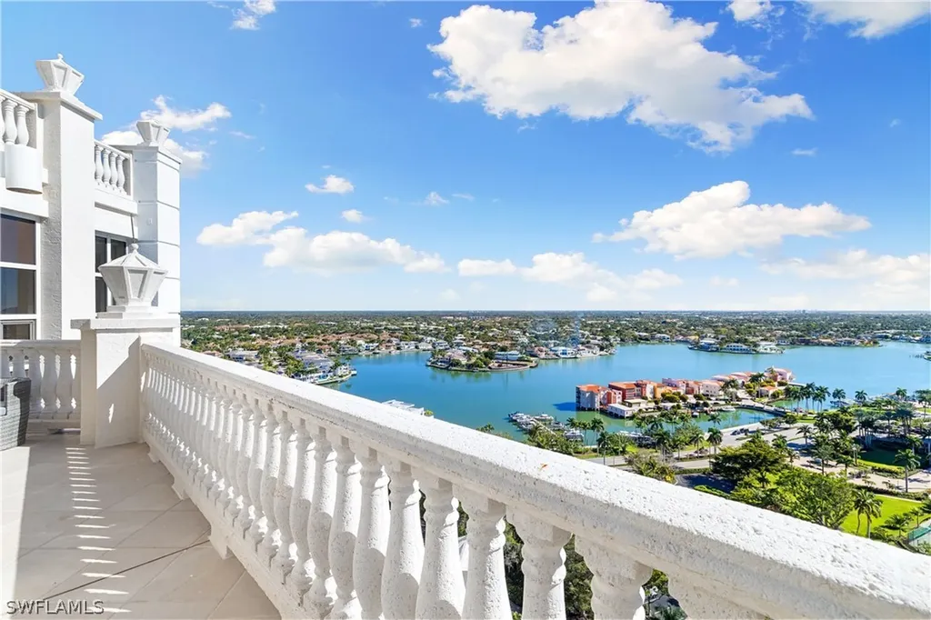 4021 Gulf Shore Boulevard N Naples FL 34103