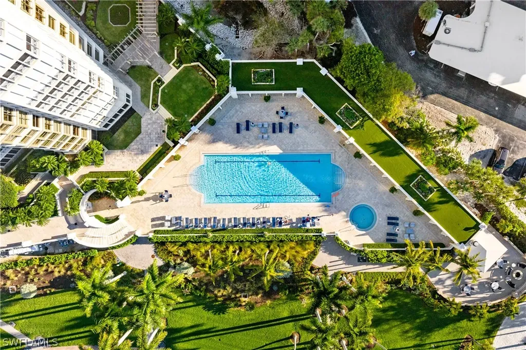 4021 Gulf Shore Boulevard N Naples FL 34103