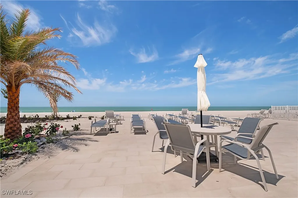 3443 Gulf Shore Boulevard N Naples FL 34103