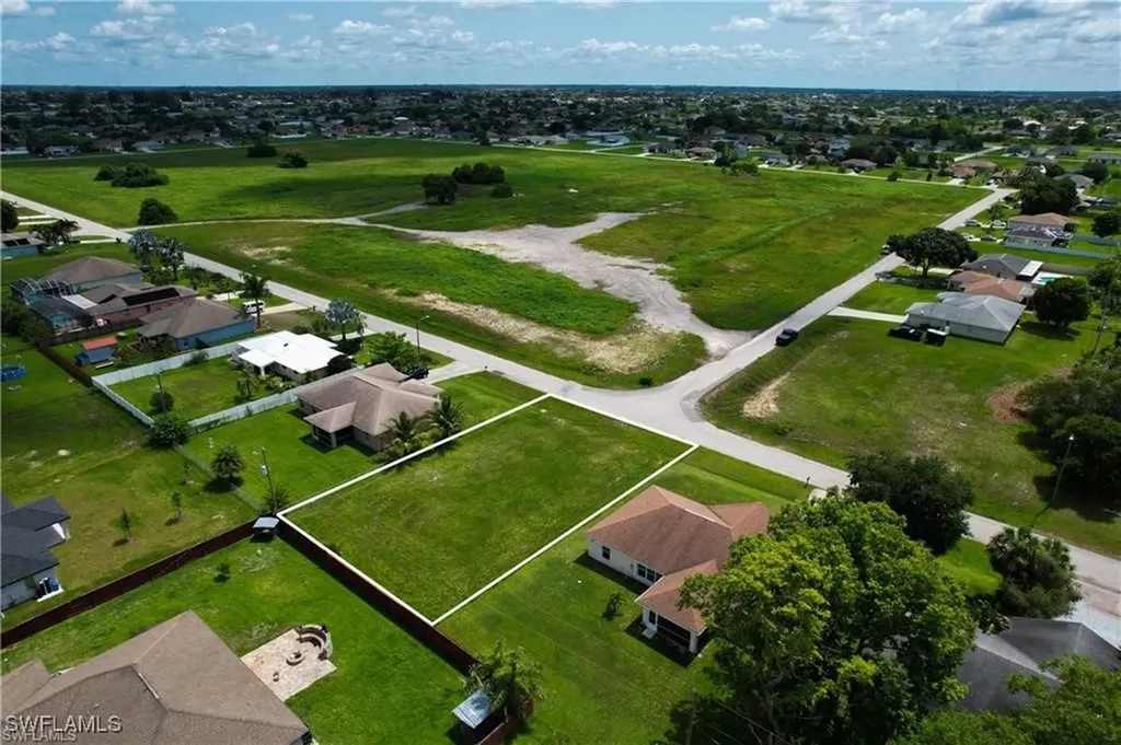 1030 NE 3rd Avenue Cape Coral FL 33909