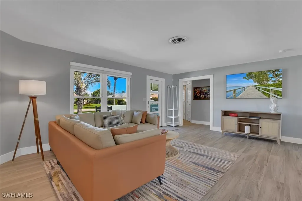 2328 Clipper Way Naples FL 34104