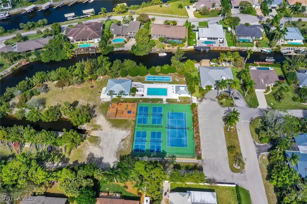 2328 Clipper Way Naples FL 34104