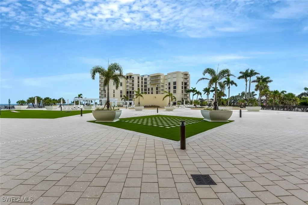 3115 Gulf Shore Boulevard N Naples FL 34103