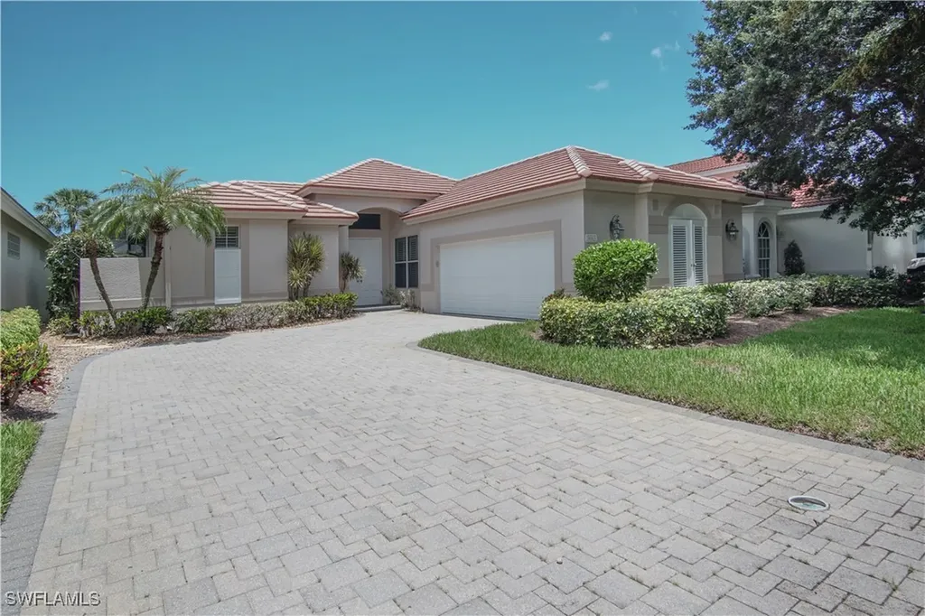 5065 Kensington High Street Naples FL 34105