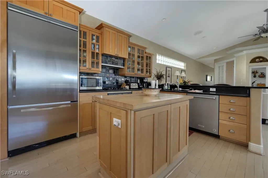 5065 Kensington High Street Naples FL 34105