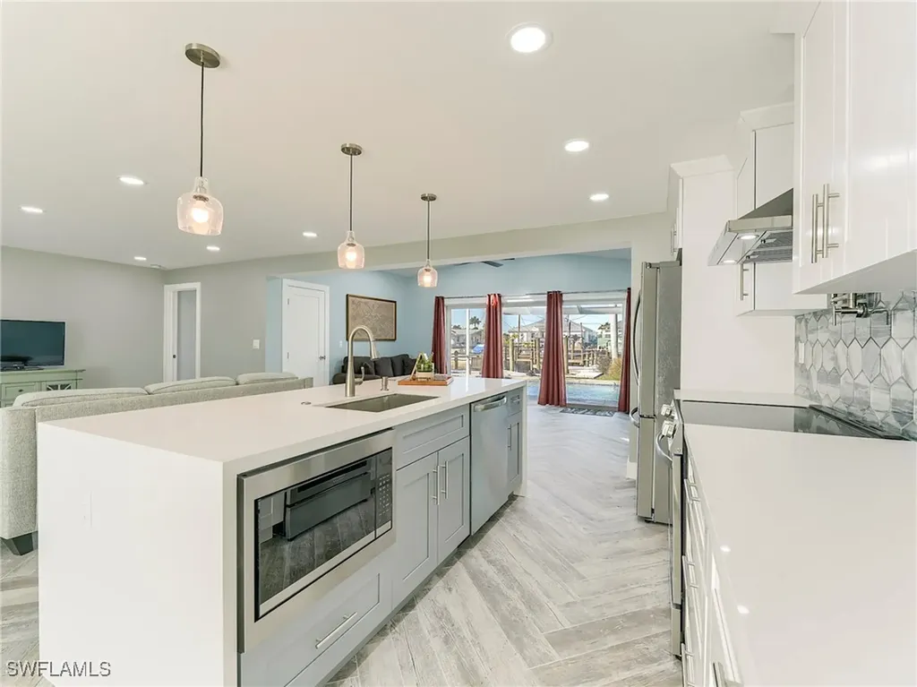 5302 Cortez Court Cape Coral FL 33904