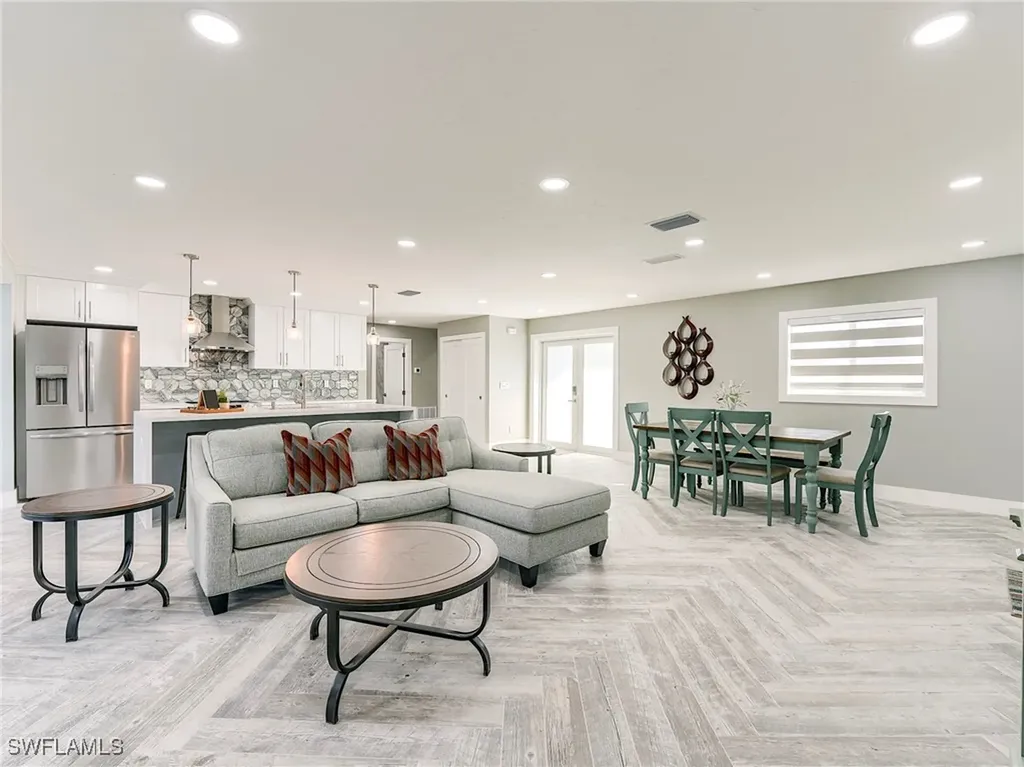 5302 Cortez Court Cape Coral FL 33904