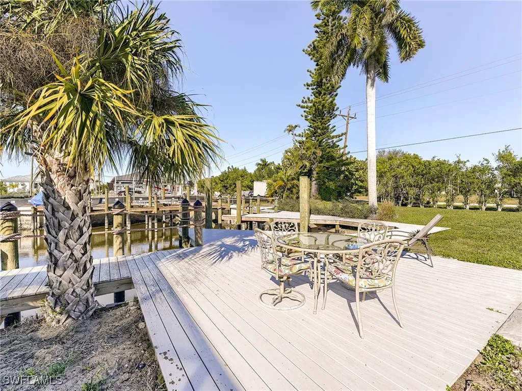 5302 Cortez Court Cape Coral FL 33904