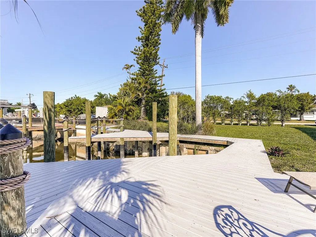 5302 Cortez Court Cape Coral FL 33904