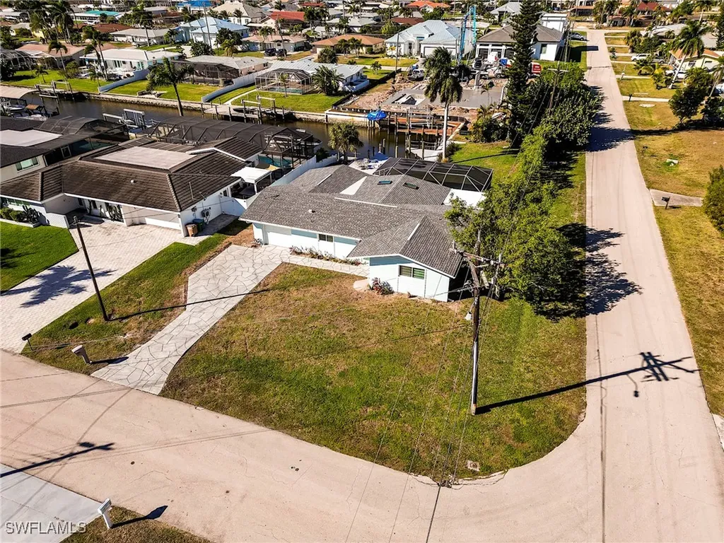 5302 Cortez Court Cape Coral FL 33904