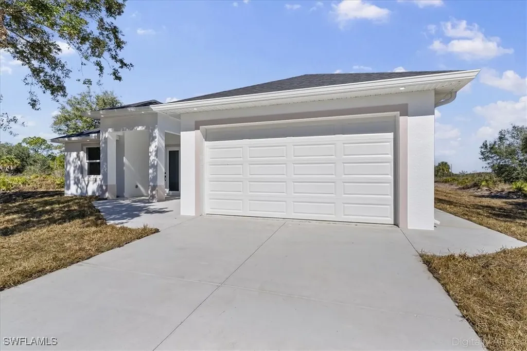 7572 22nd Terrace Labelle FL 33935