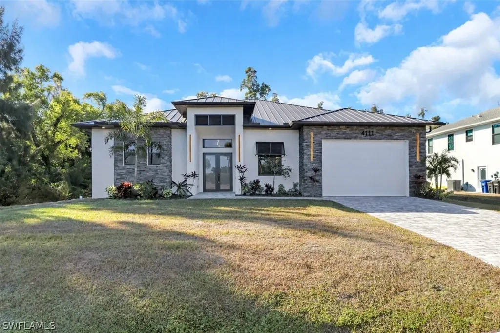 Estero FL, 4111 Williams Road