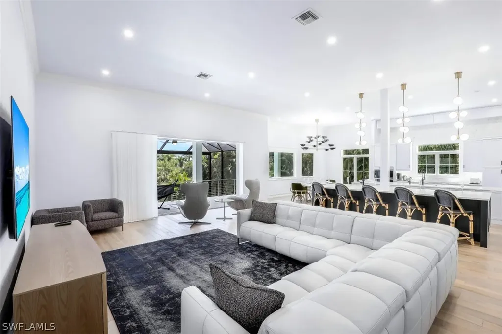 68 Southport Cove Bonita Springs FL 34134