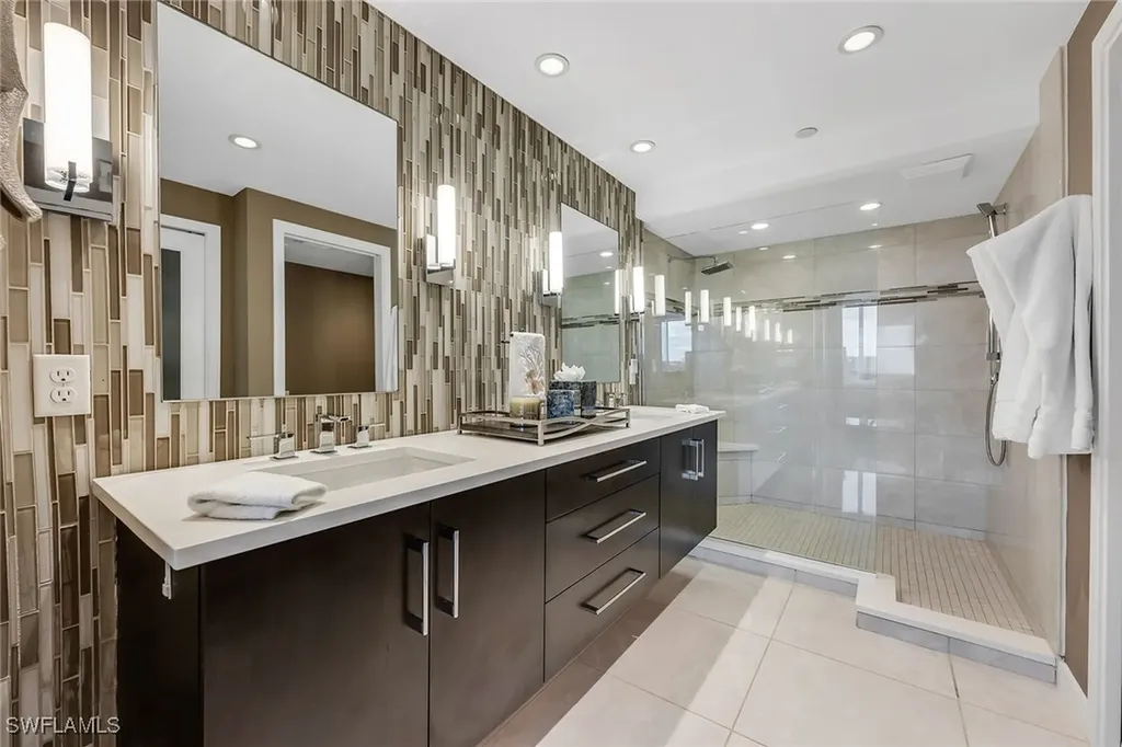 4751 Gulf Shore Boulevard N Naples FL 34103